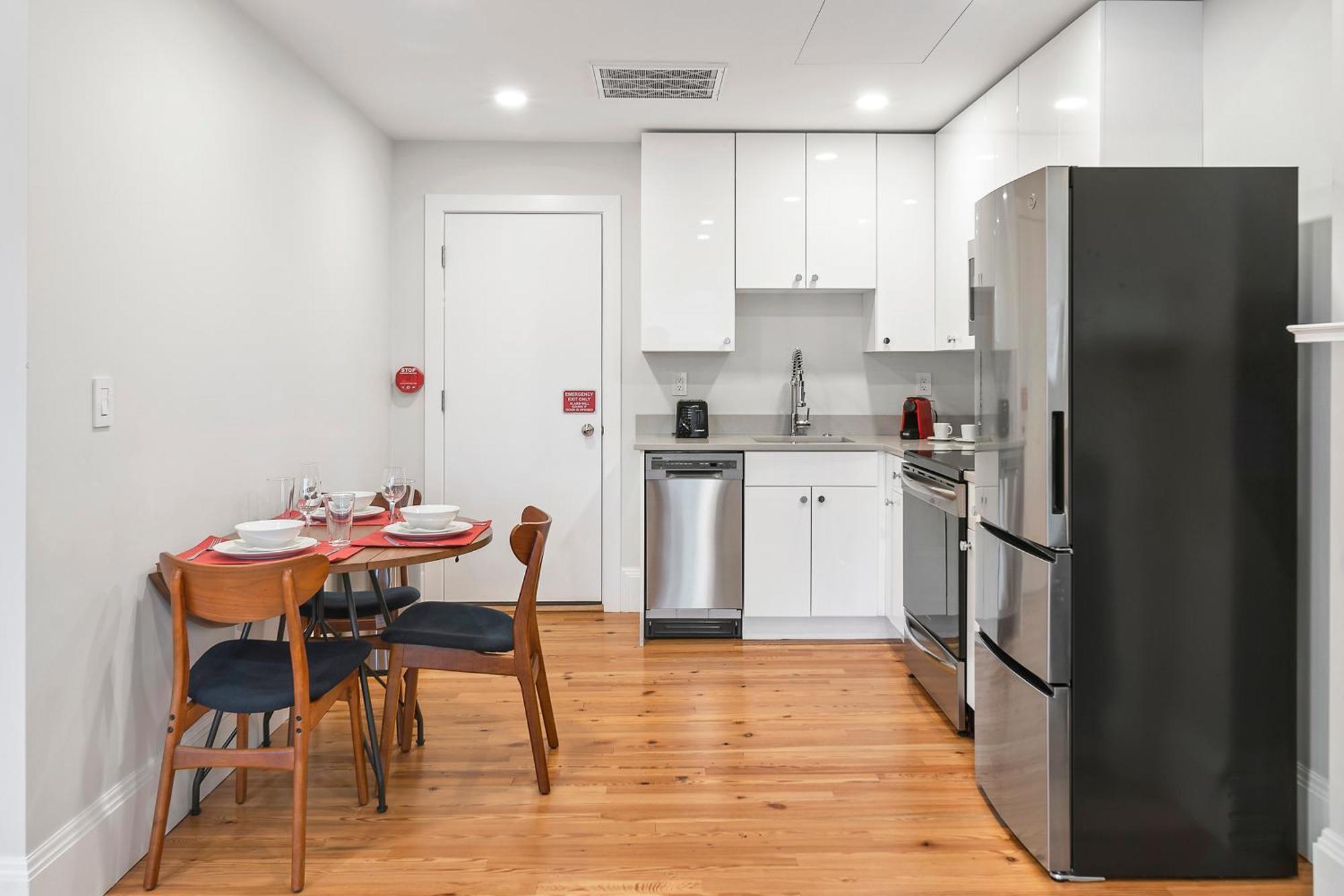 Charlesgate Suites Boston Bagian luar foto
