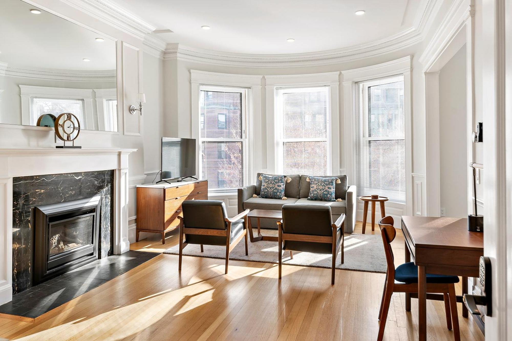 Charlesgate Suites Boston Bagian luar foto
