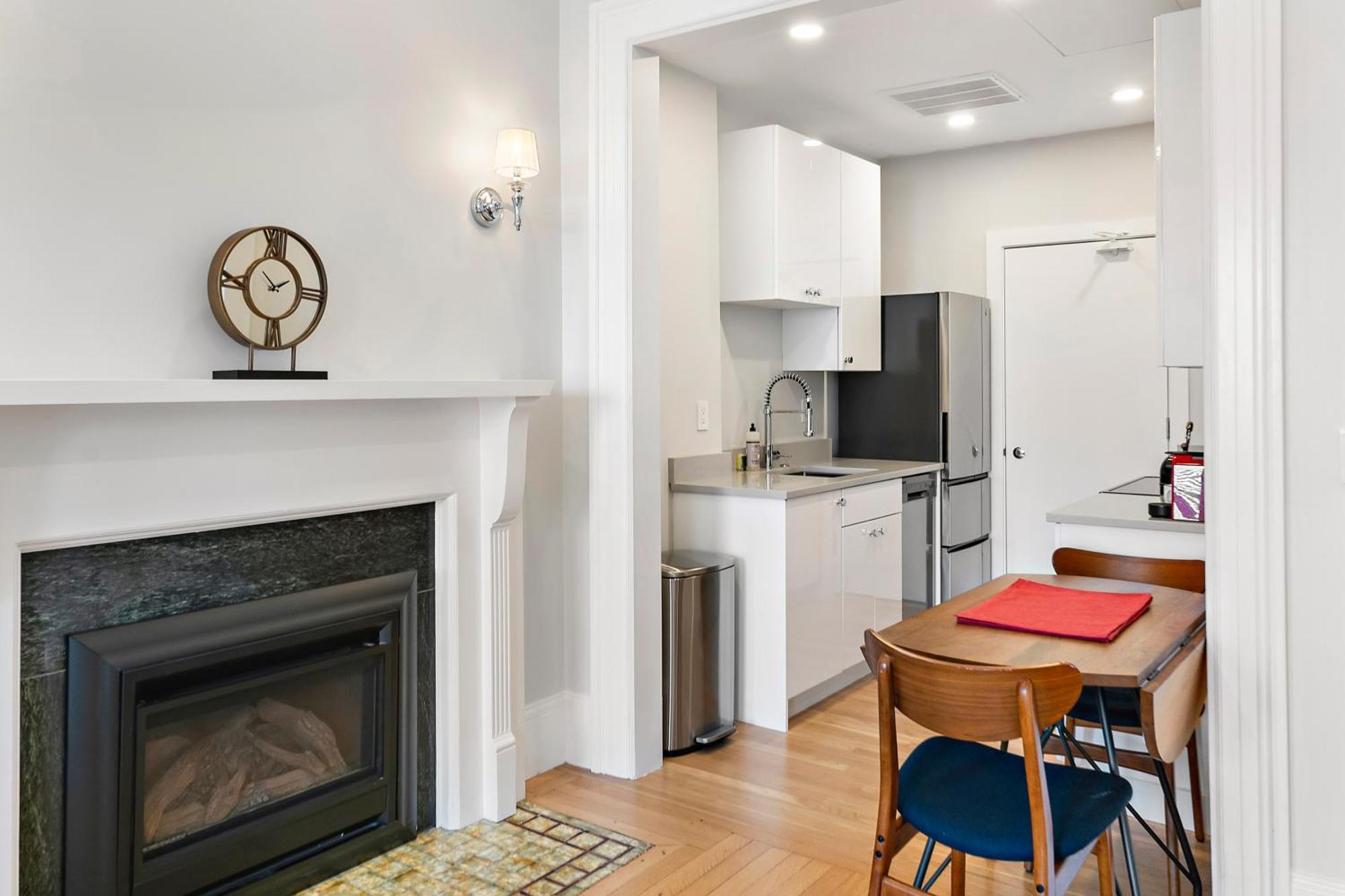 Charlesgate Suites Boston Bagian luar foto