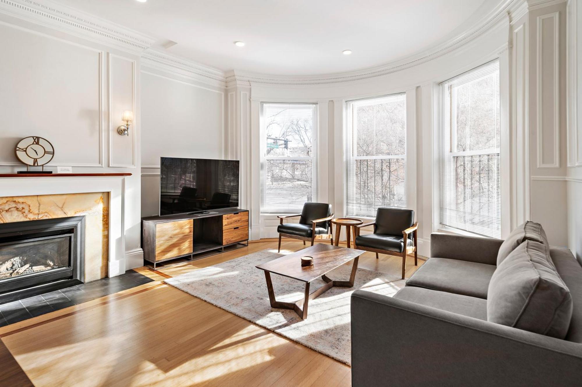 Charlesgate Suites Boston Bagian luar foto