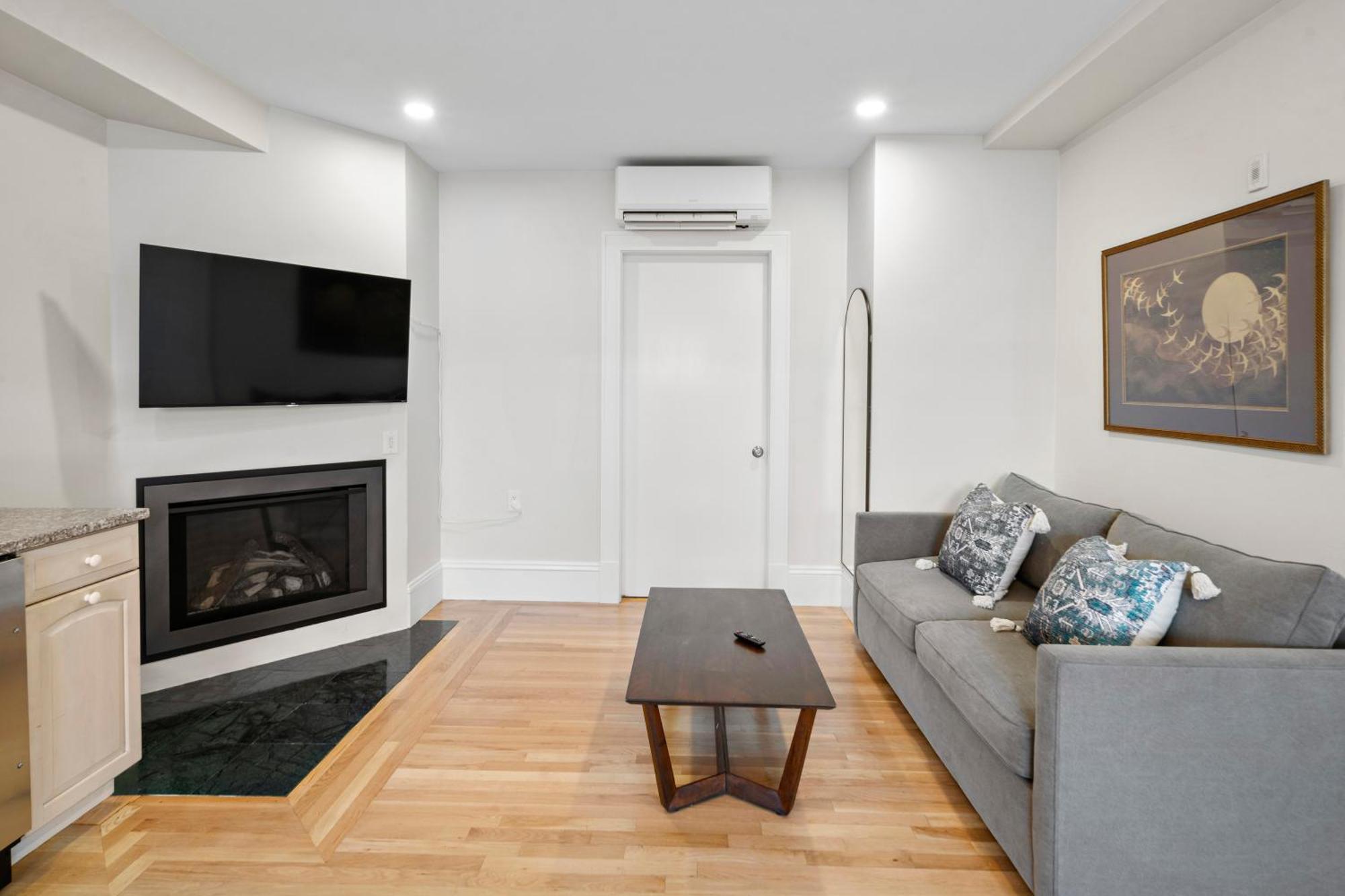Charlesgate Suites Boston Bagian luar foto